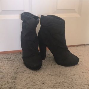 Black Swede like heeled slouchy boots